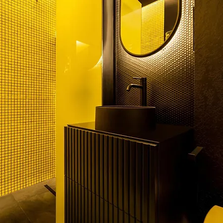 Modern Living In The Old Town * Boekarest