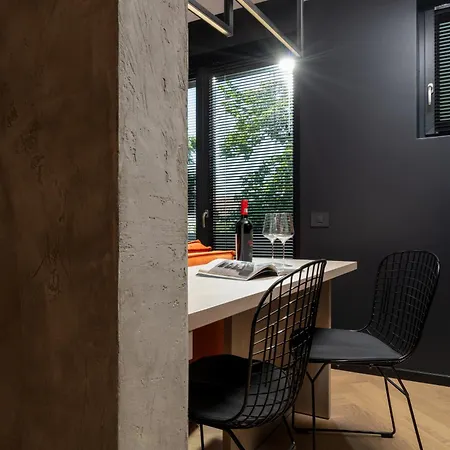 Modern Living In The Old Town Appartement Boekarest