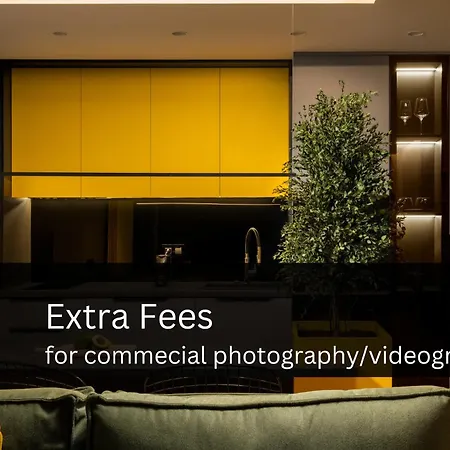 Modern Living In The Old Town Apartman *