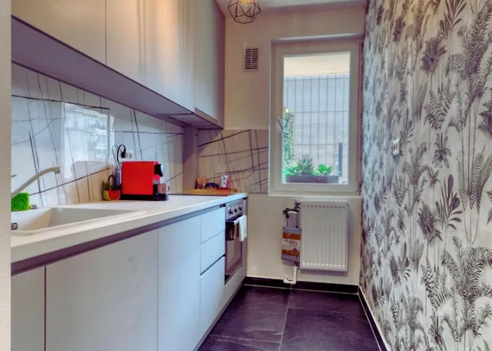 Апартаменти Modern Living In The Old Town Бухарест