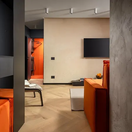 Modern Living In The Old Town Bukarest